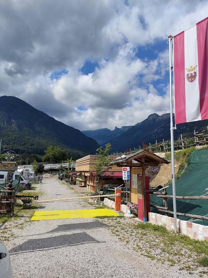 Camping für 4 Personen, mit Garten und Terrasse sowie Ausblick im Trentino - 3