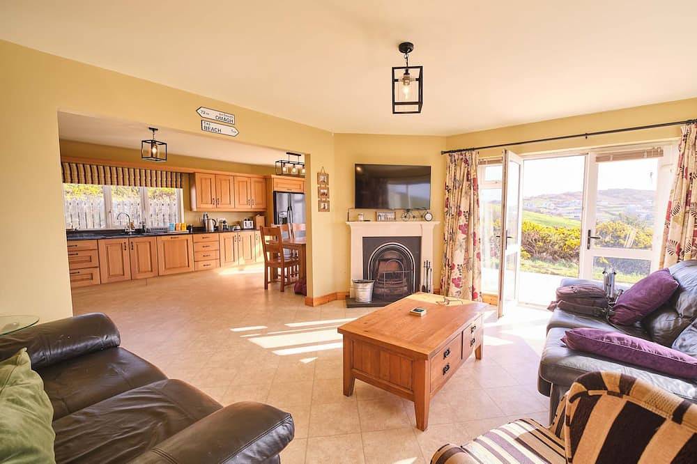 Coastal Family Retreat in Rossnowlagh, Near Beach in Donegal, County Donegal