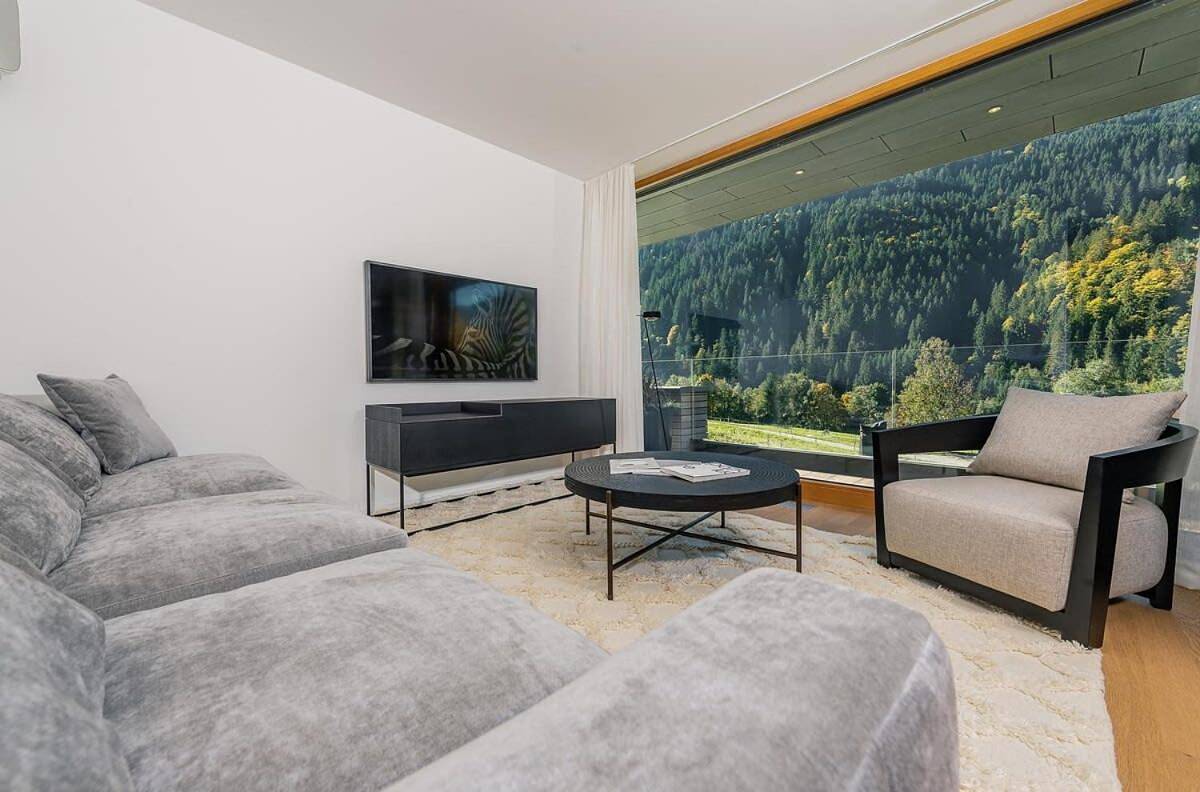 Luxus Chalet Skilift fußläufig Bergblick & Wellness in Sankt Gallenkirch, Verwall