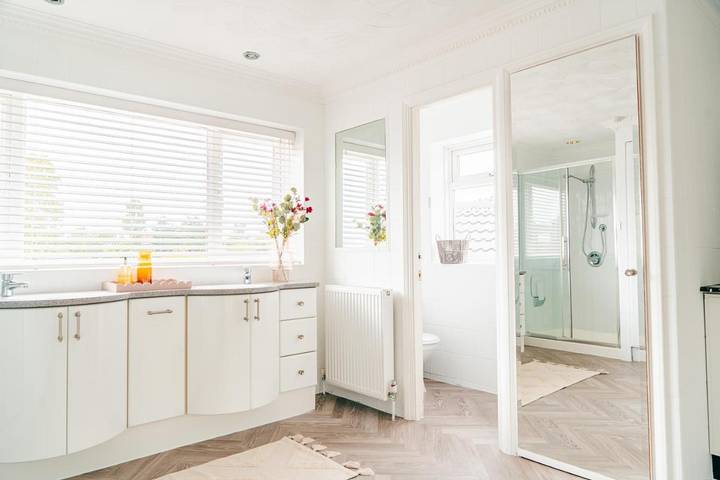 Location de vacances pour 10 personnes, avec vue ainsi que balcon et jardin dans Bray - 3