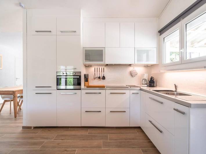 Location de vacances pour 6 personnes, avec terrasse ainsi que jardin et piscine à Pouzols-Minervois - 4