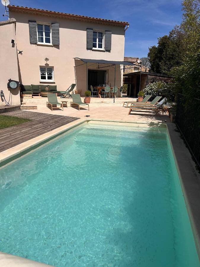 Location de vacances pour 6 personnes, avec piscine et jardin à Saint-Laurent-la-Vernède - 3