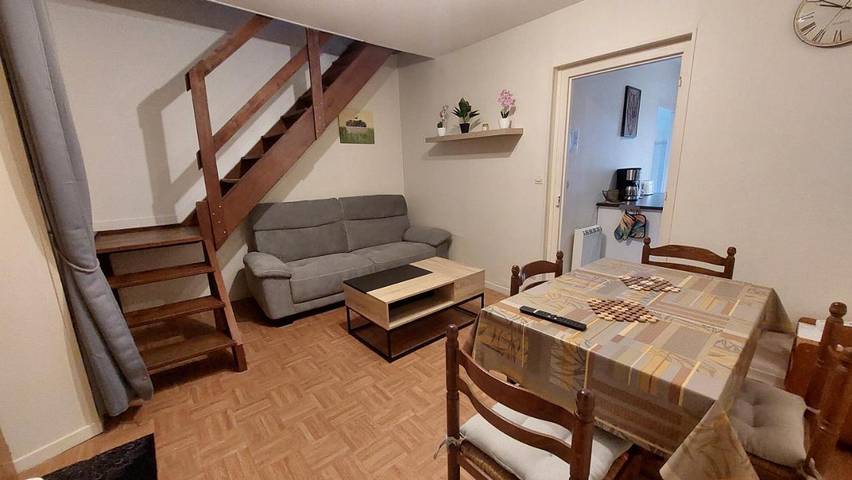 Gîte pour 4 personnes, avec terrasse dans Nogent-sur-Vernisson
