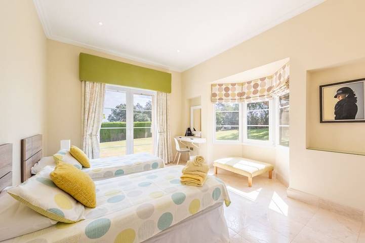 Finca für 12 Personen, mit Balkon und Whirlpool sowie Garten in San Roque - 4