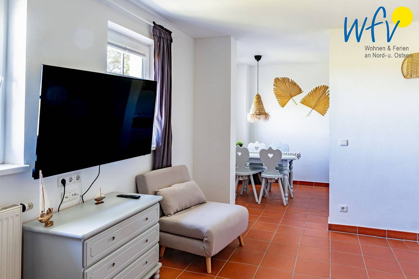 Entire apartment, Komfortable Ferienwohnung Sonnenhut im Ferienhaus am Gutspark Dranske in Lancken, Dranske