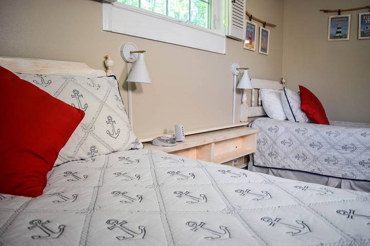 Vacation rental for 5 people, with terrace in Lake Ontario