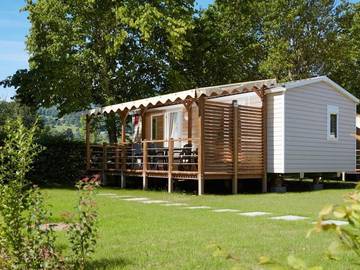 Camping pour 6 Personnes dans Tauves, Région de Besse-et-Saint-Anastaise, Photo 1