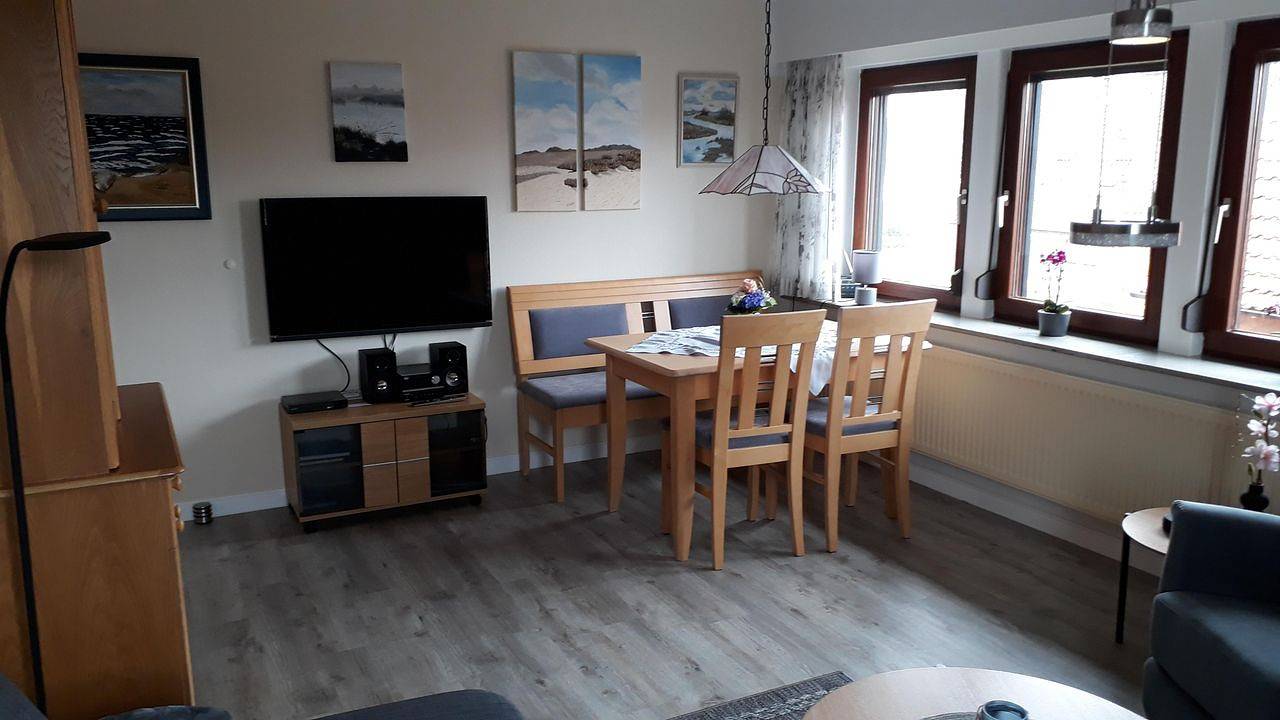 Ganze Ferienwohnung, Ferienwohnung für 4 Personen (55 m²) in Westerstede in Westerstede, Ammerland
