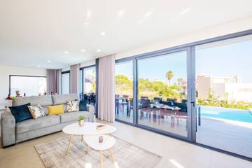 Villa voor 34 Personen in Armação de Pera, Faro District, Afbeelding 4