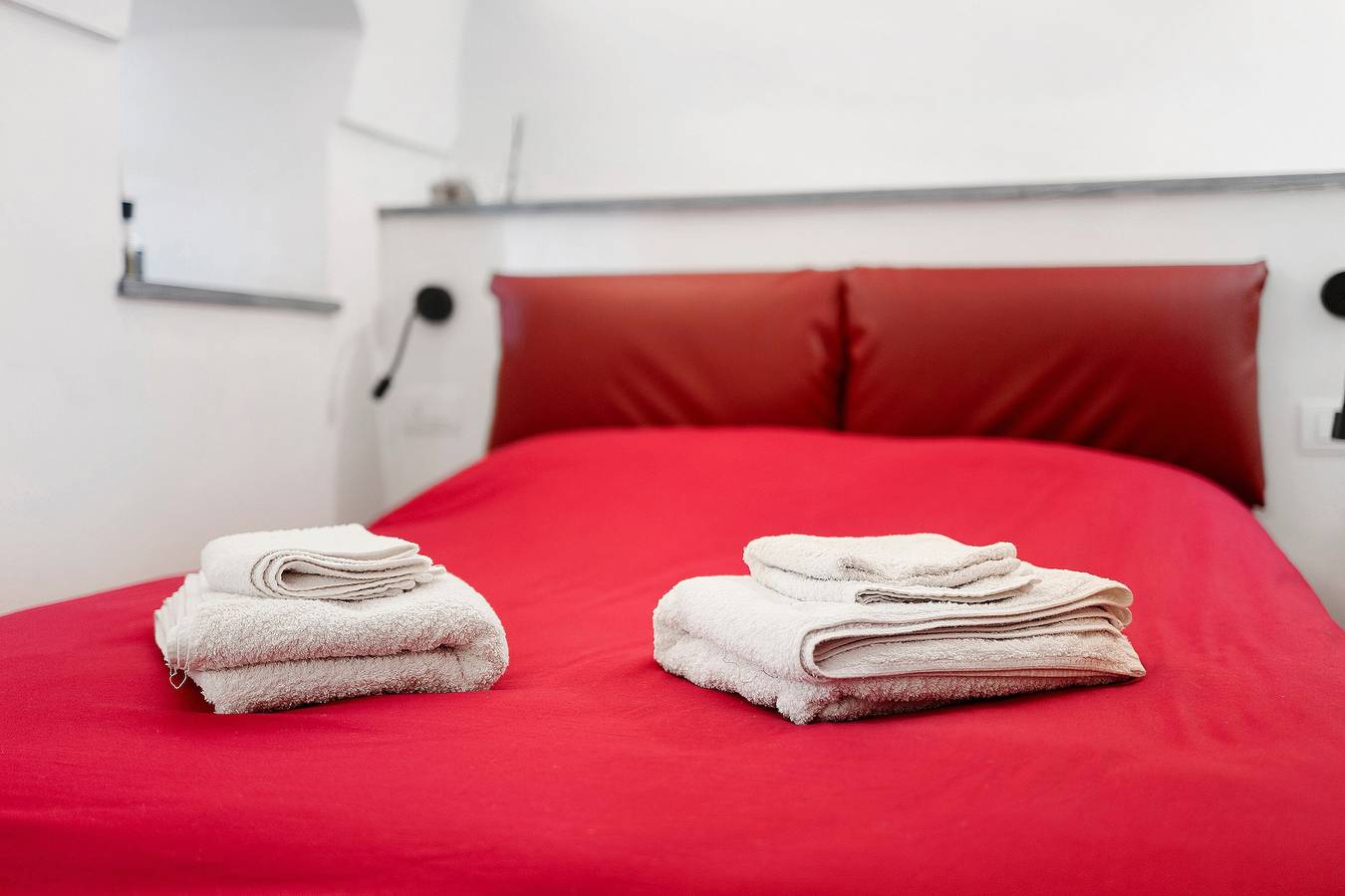 Apartamento entero, Apartamento 'Casa Vacanza A Cola' con vistas a la montaña, Wi-Fi y aire acondicionado in Rocchetta Nervina, Alpes Ligures