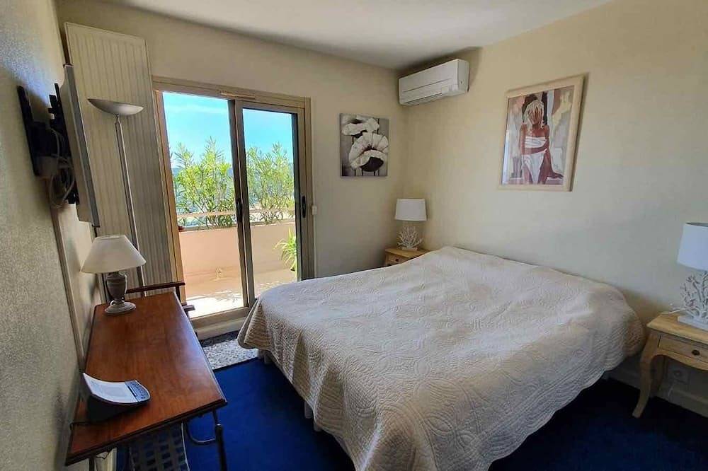 Apartamento entero, 62 M2 Apartment And Terrace With Exceptional Sea View - Private Pool in Mandelieu-la-Napoule, Region de Cannes
