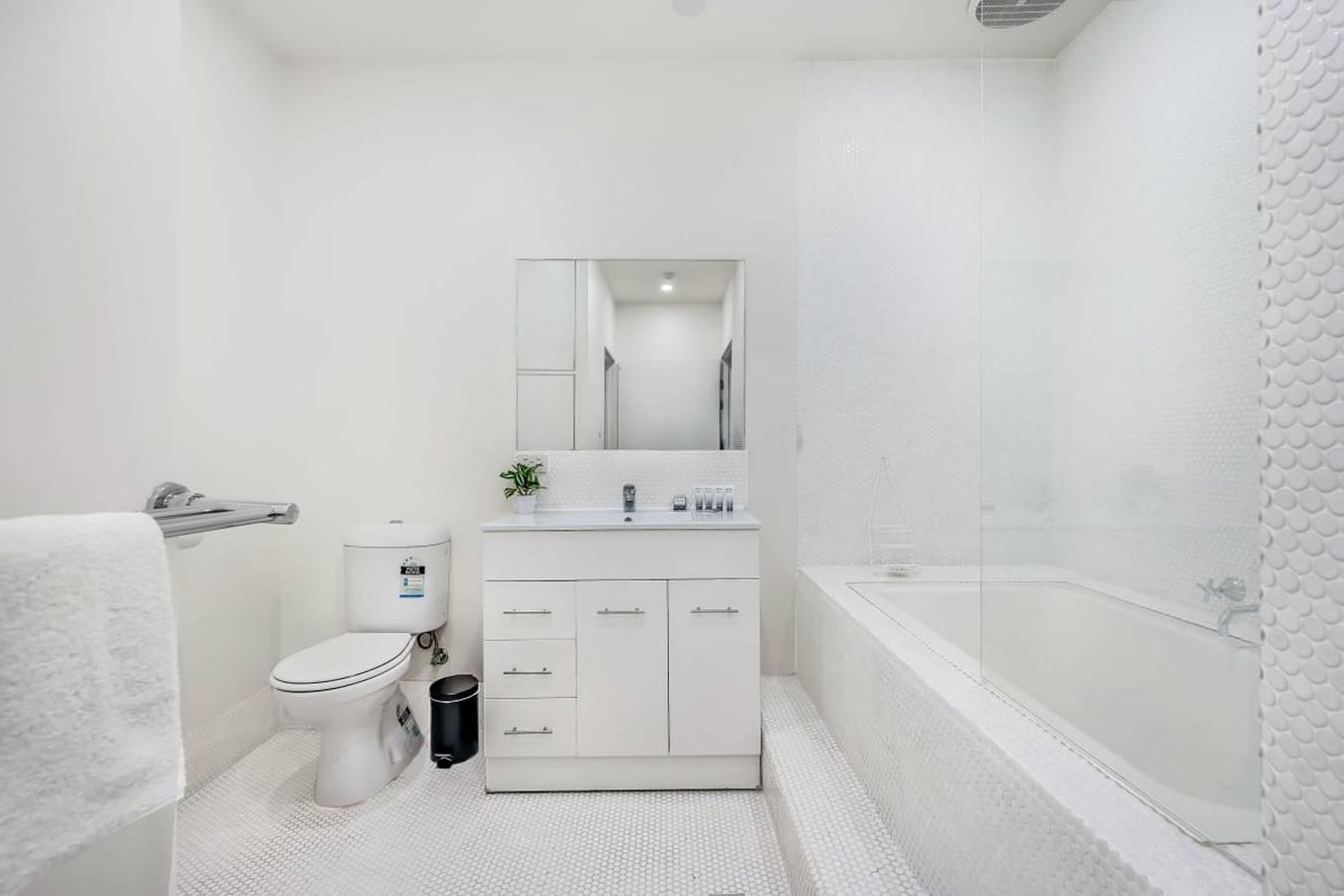 Ganze Wohnung, Swainson on Waymouth in Adelaide, South Australia