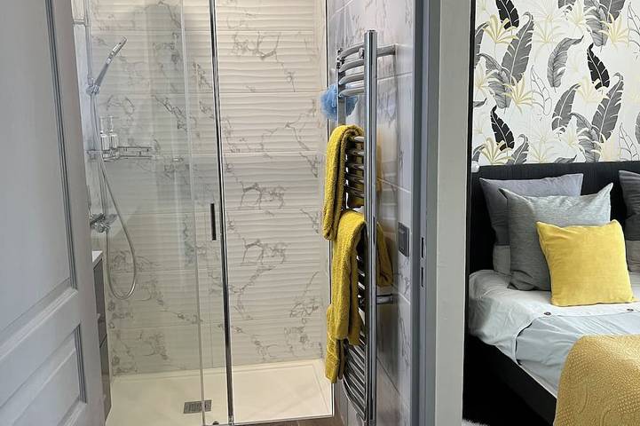 Ganze Wohnung, Wohnung im Park mit Swimmingpool in Cannes, Mittelmeerküste (Frankreich)
