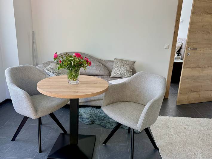 Ferienwohnung für 2 Personen, mit Balkon und Garten sowie Seeblick am Wörthersee - 2