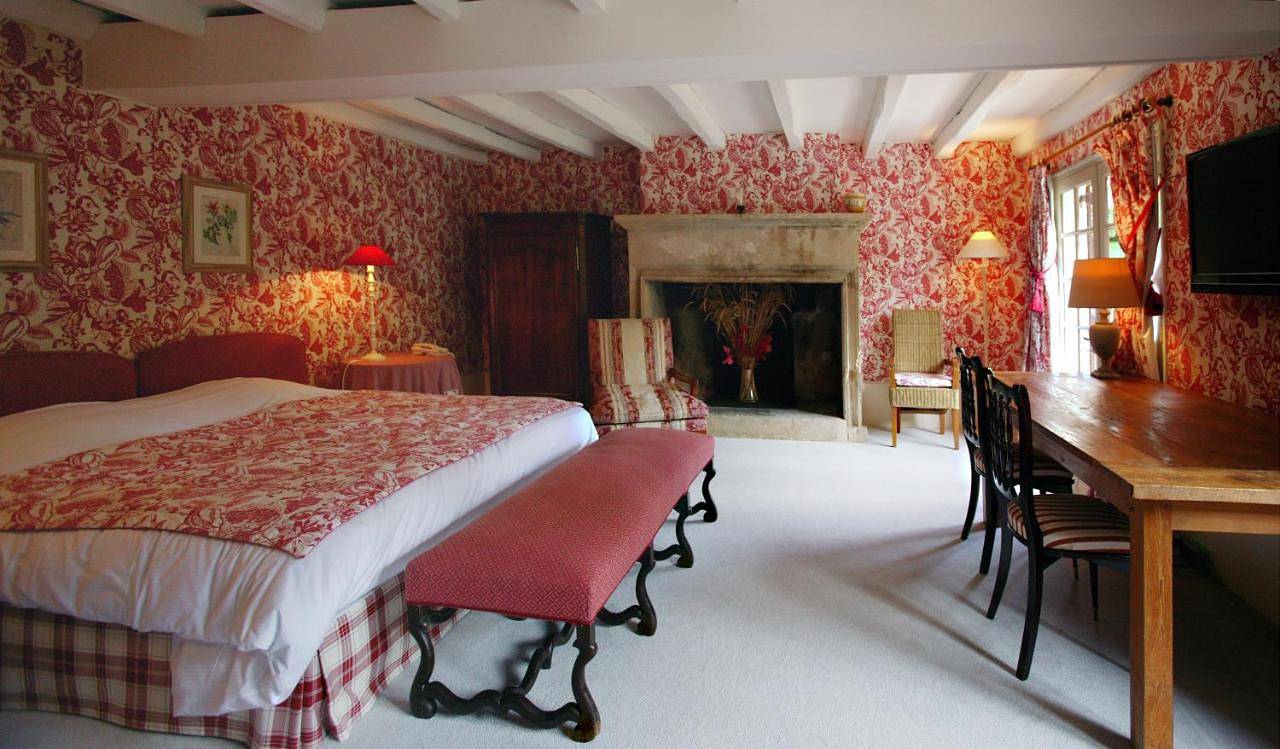 Standard Double Suite in Le Buisson-de-Cadouin, Périgord Pourpre