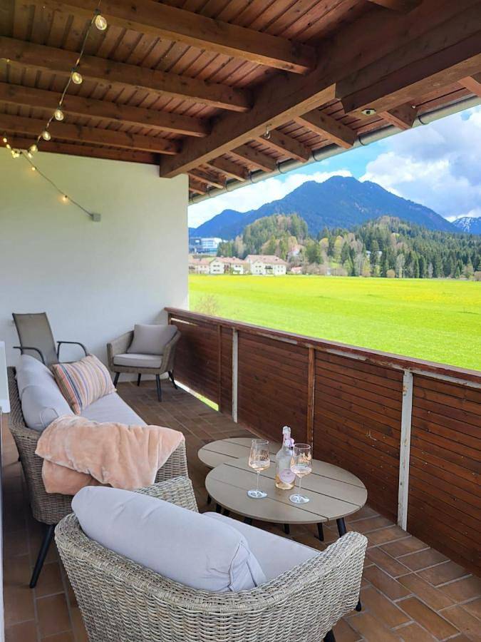 Ferienwohnung für 6 Personen, mit Balkon und Terrasse sowie Ausblick in Breitenwang