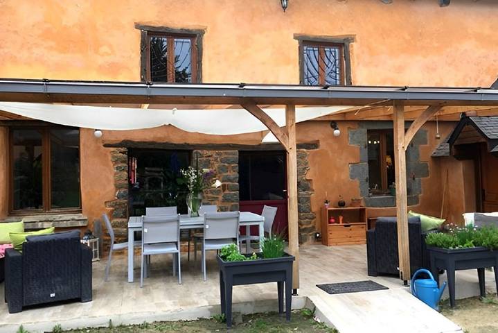 Gîte pour 15 personnes, avec piscine et jacuzzi ainsi que jardin et terrasse, animaux acceptés à Québriac - 2