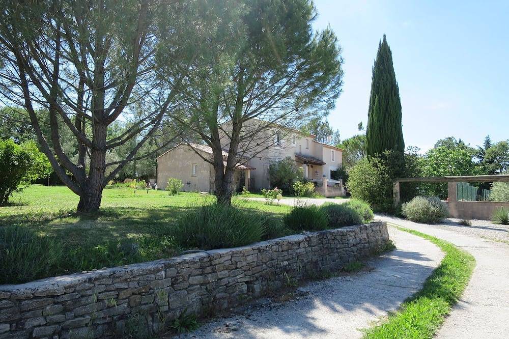 Charming cottage in a quiet country estate near Aix-Provence in Trets, Aix-en-Provence und Umgebung