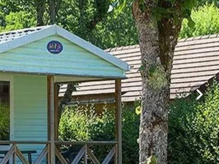 Flower Camping du Lac de la Seigneurie - Mobilheim 4 personen - Mobilheim Watipi Eco 26 m² (2 Zimmer)+überdachte Terrasse von 7 m² 1/4 Pers. in Leval, Territoire-de-Belfort