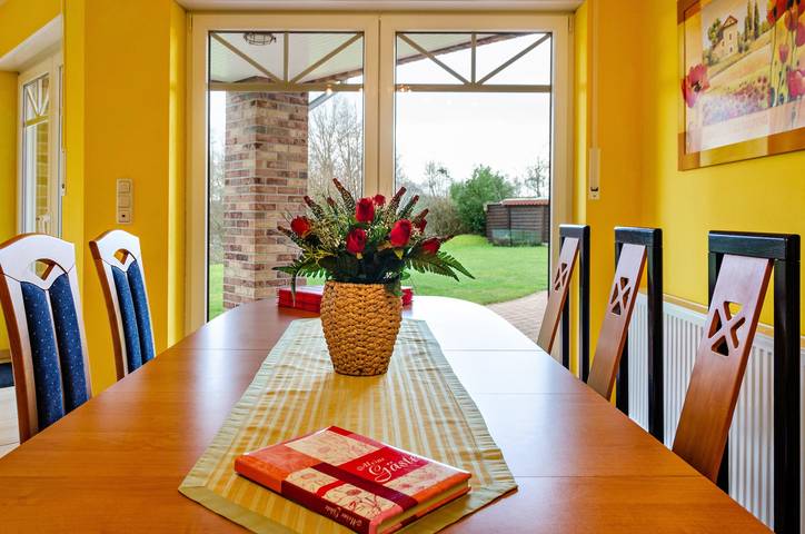 Ganze Wohnung, "Haus Mit Seeblick" mit Seeblick und privaten Terrassen in Nenndorf, Landkreis Wittmund