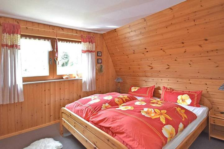 Ferienhaus für 5 Personen, mit Garten und Sauna sowie Balkon im Erzgebirge - 2