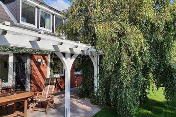 Ferienhaus für 7 Personen, mit Garten in Hattstedt