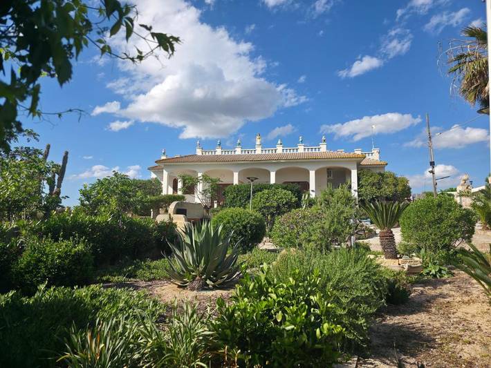 Appartamento per 4 persone, con panorama e giardino in Torre Castiglione