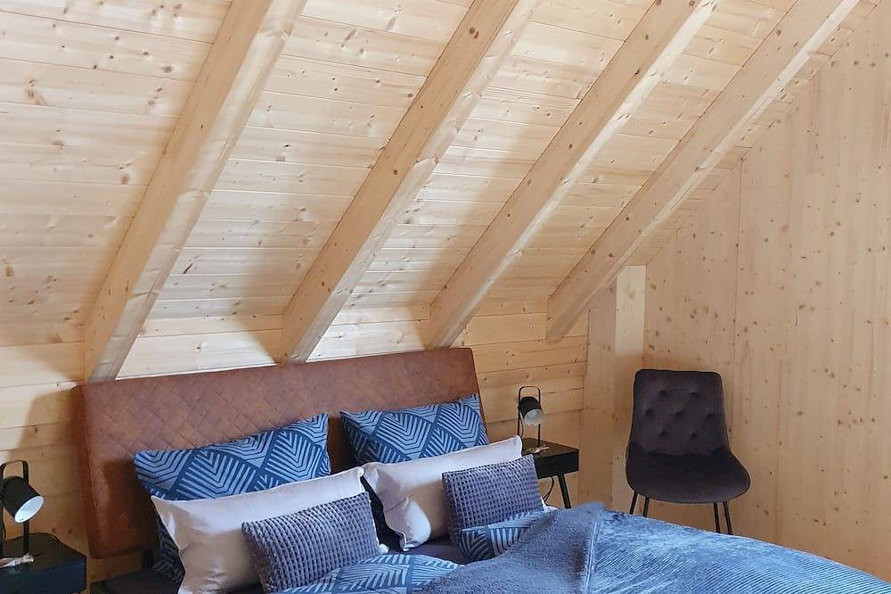 5* Odenwald-Lodge mit Infrarot-Sauna und E-Ladestation \"Haus Purpur\" in Reichelsheim, Odenwaldkreis