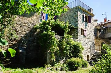 Gîte pour 10 personnes, avec jardin ainsi que vue et balcon dans La Bastide-Pradines