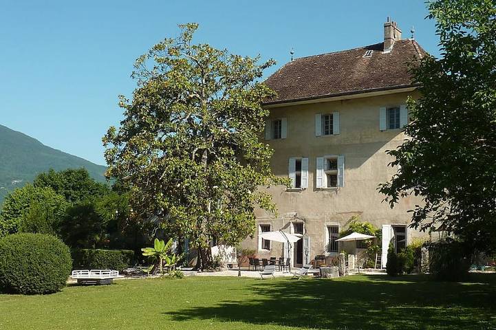 Maison de vacances pour 15 personnes, avec jardin et terrasse à Brison-Saint-Innocent