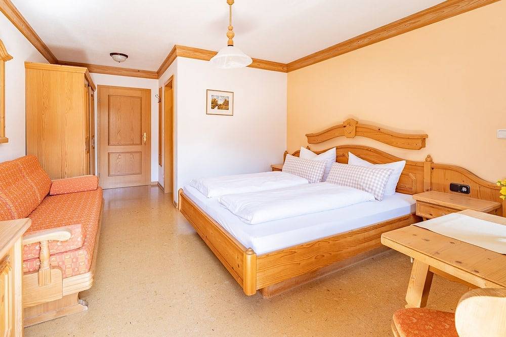 Ganze Wohnung, Drei-Raum-Ferienwohnung Sonnenschein in Reit im Winkl, Bayerische Alpen