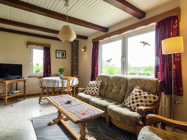 Quaint Cottage in Chiny with Private Garden in Chiny, Luxemburg Provinz