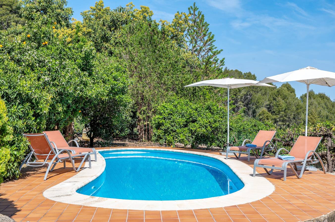 Holiday Home 'Can Jaumins' with Mountain View, Shared Pool & Wi-Fi in Sóller, West Majorca