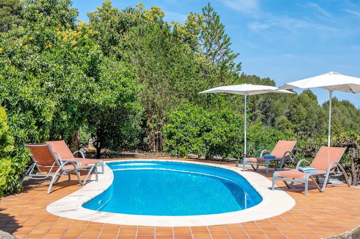 Vakantiehuis 'Can Jaumins' met Uitzicht op de Bergen, Gedeeld Zwembad & Wi-Fi in Sóller, West-Mallorca