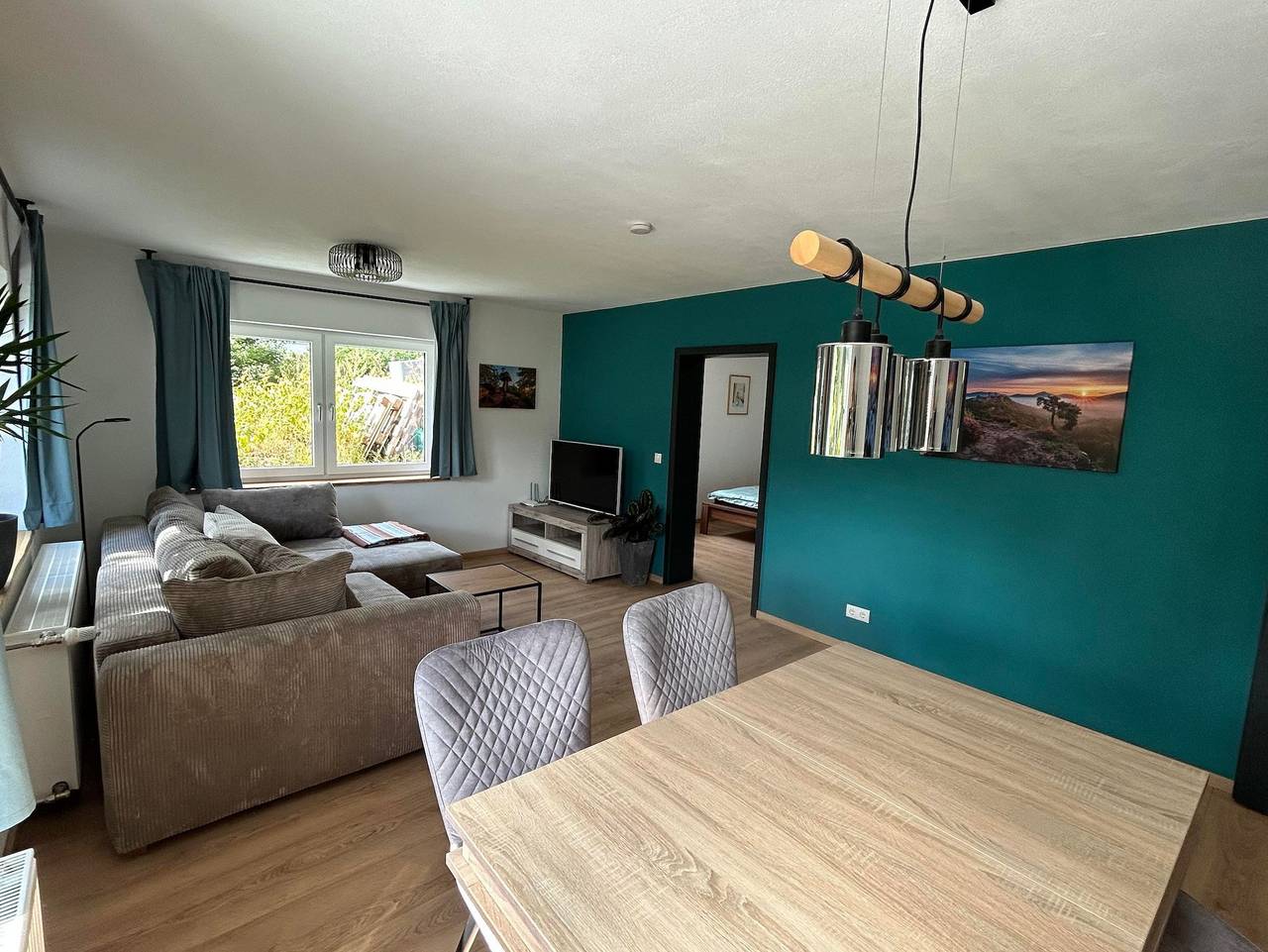 Ganze Ferienwohnung, Ferienwohnung zum Büttelfels - Appartement/Fewo, Dusche, Wc, 1 Schlafraum in Dahn, Landkreis Südwestpfalz