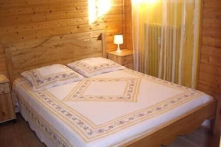 Chalet pour 4 personnes, avec terrasse à Font-Romeu-Odeillo-Via