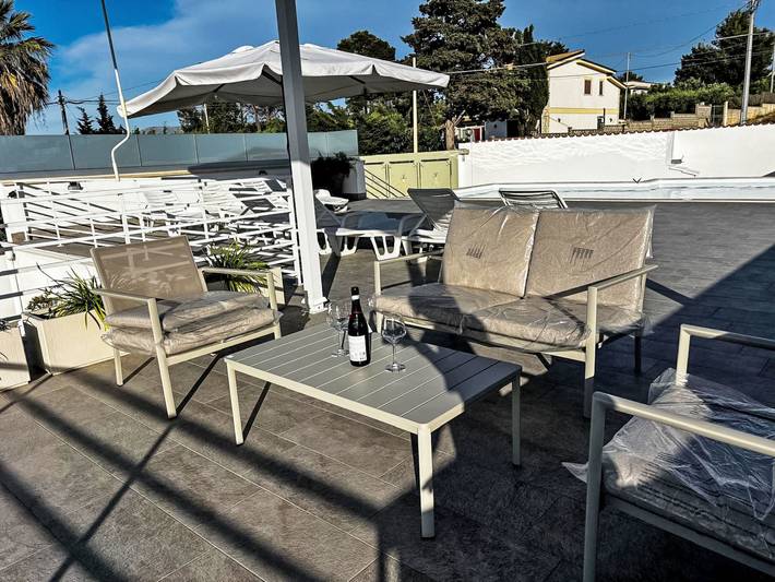 Location de vacances pour 6 personnes, avec Terrasse ainsi que Jardin et Piscine à Balestrate - 3