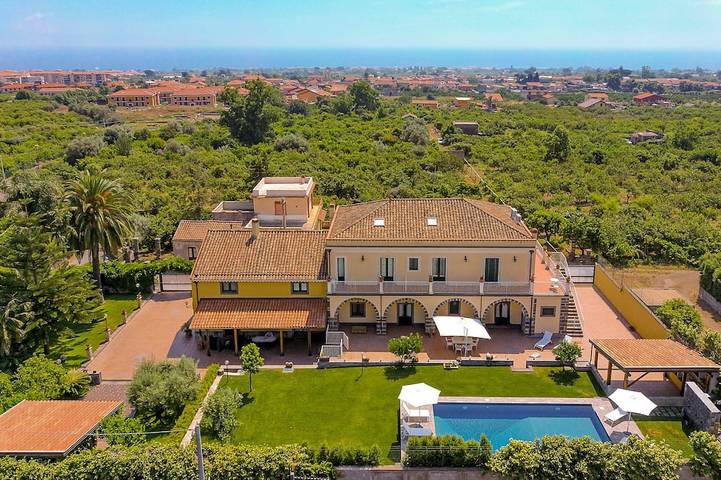 Villa für 6 Personen, mit Balkon und Garten - 1