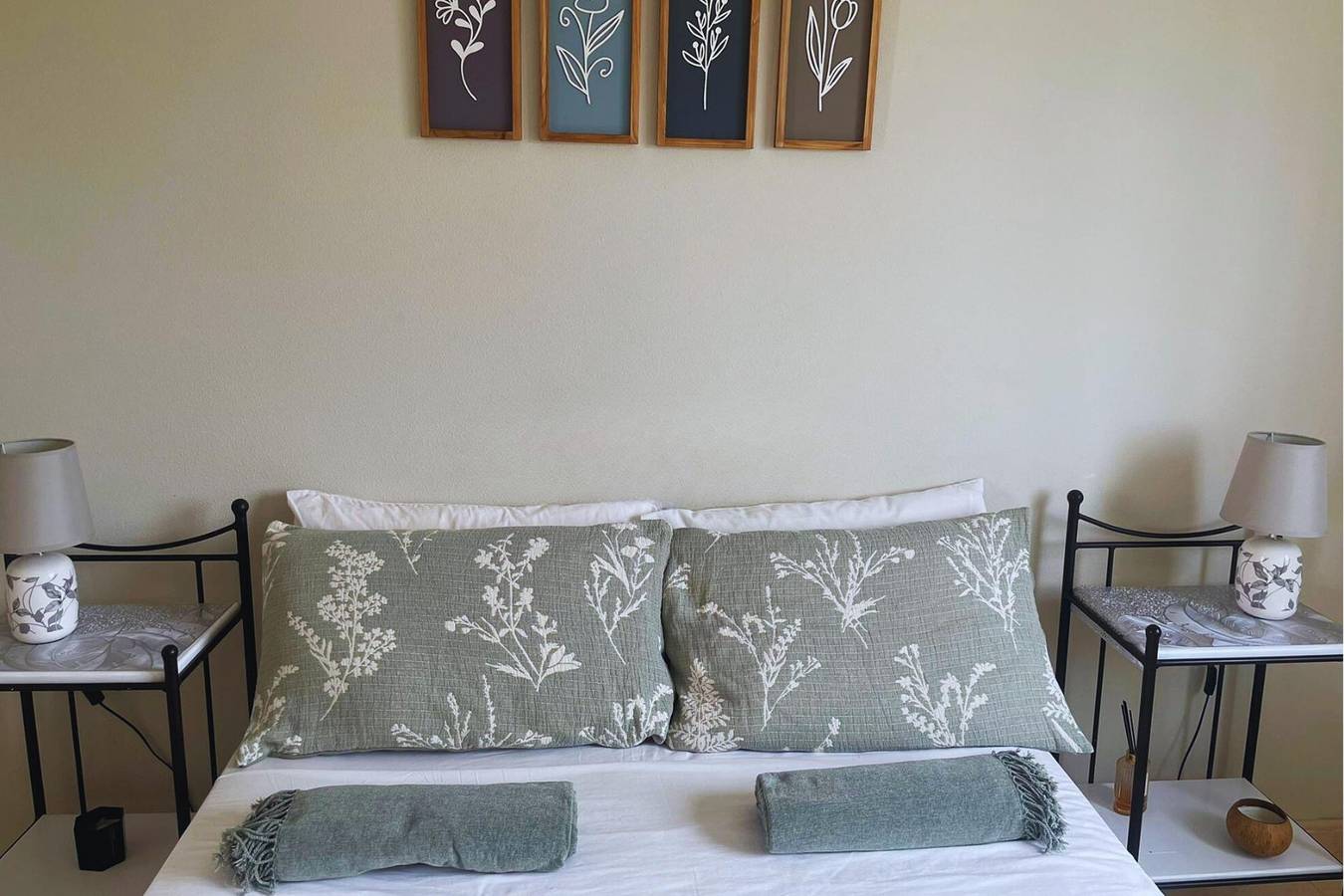 3 Bed Villa Sleeps 6 -Shared Pool -Private Terrace in Las Violetas, Orihuela