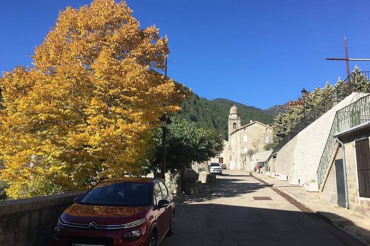 Gîte pour 4 personnes, avec terrasse à Ciamannacce