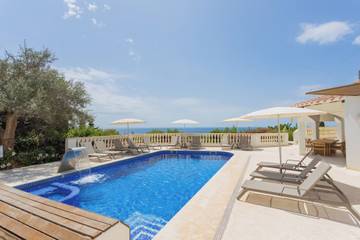 Villa in Alaior Municipality, Coast of Menorca für 12 