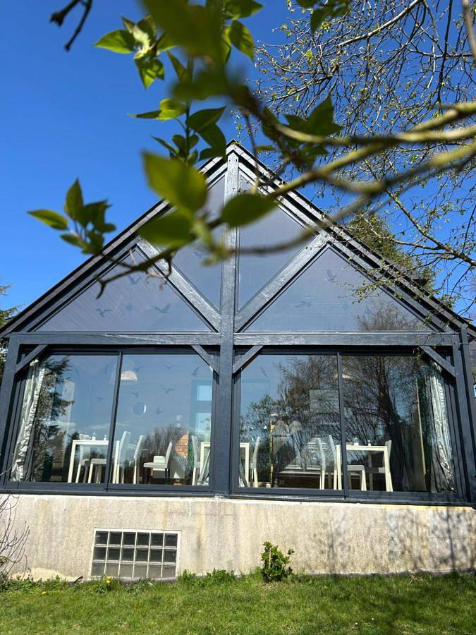 Chambre d’hôte pour 2 personnes, avec Terrasse ainsi que Jardin et Vue à Pontorson - 4