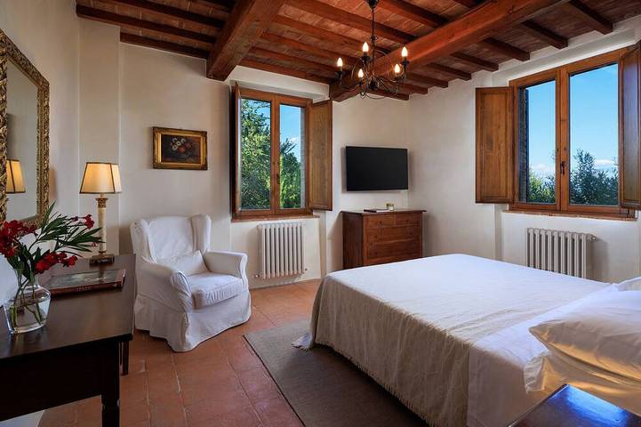Charmante historische Villa umgeben von 5 Hektar Privatgrundstück in Todi, Perugia Provinz