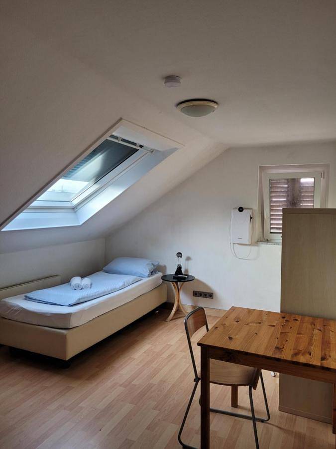 BnB für 3 Personen, mit Terrasse in Stuttgart - 4