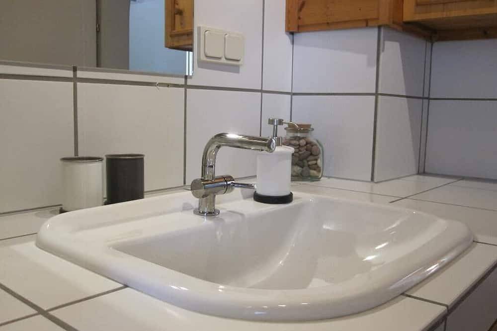 Ganze Wohnung, Gemütliche Fewo mit Schwedenofen für kühle Tage in Schwandorf, Ostbayern