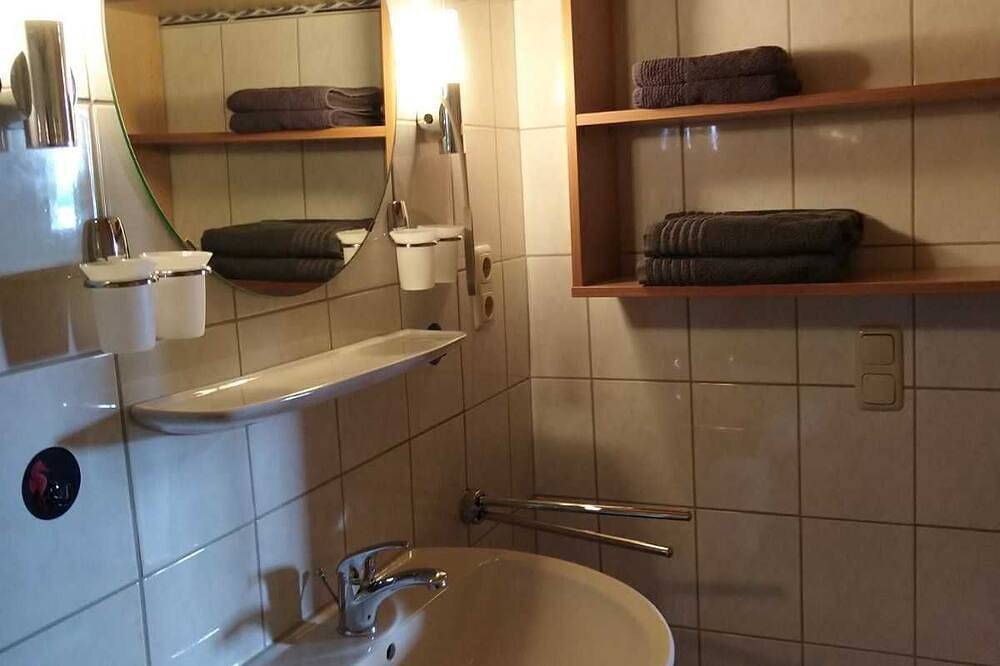 Ganze Wohnung, Ferienwohnung im Landhaus Bensersiel in Bensersiel, Esens