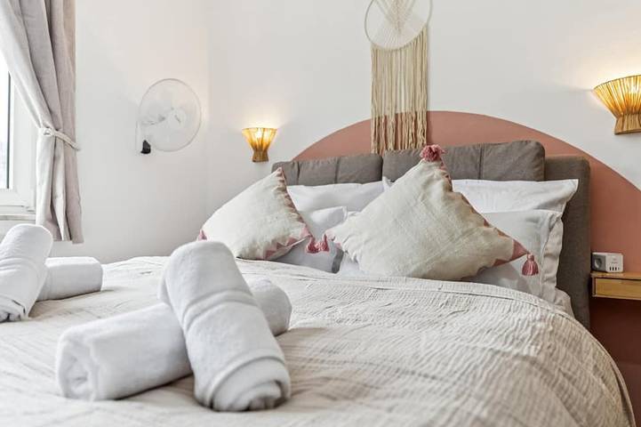 Ganze Wohnung, Hellohome I Wohlfühl Design I Boxspring I Parkplatz I City Apartment Happy in Viewegs Garten- Bebelhof, Braunschweig