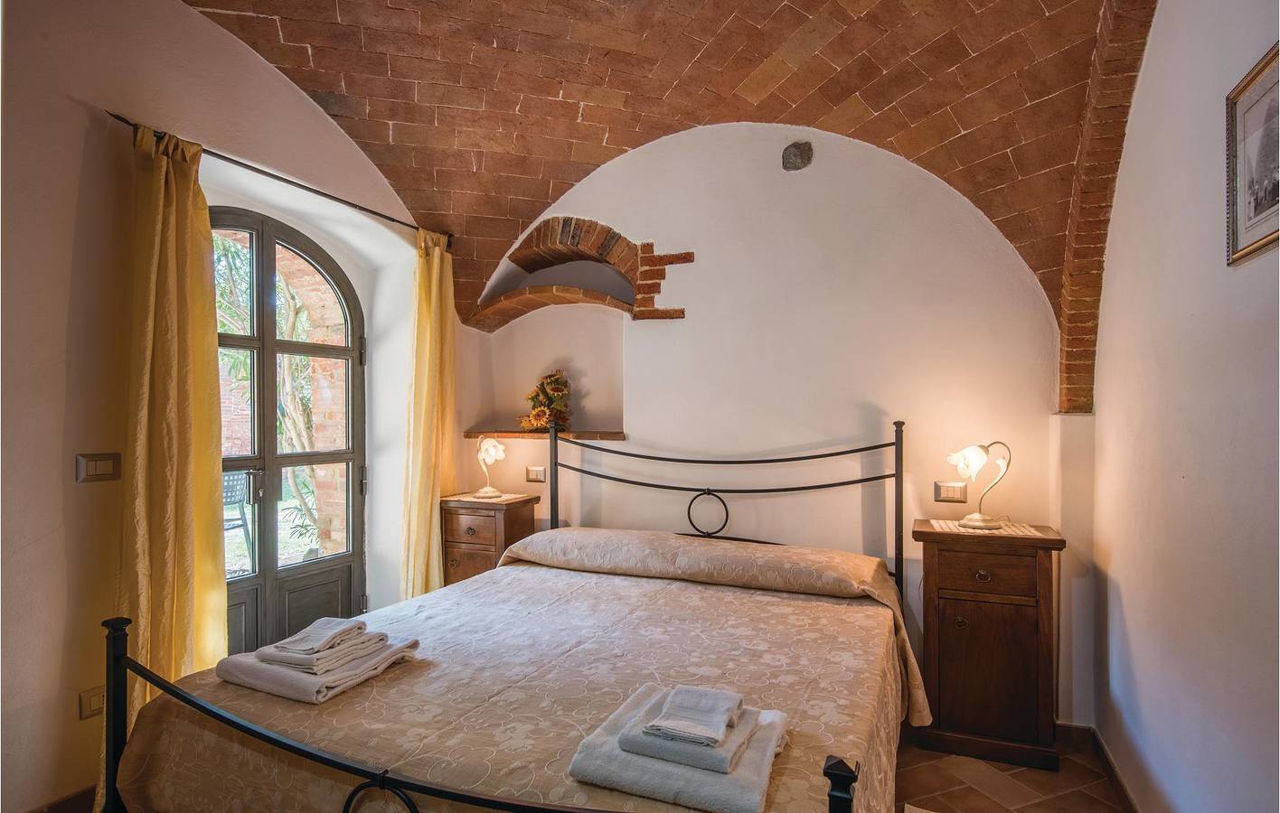 Ganze Ferienwohnung, Santa Maria Gem - 120qm, Pool, Parkplatz & Garten in Lucignano, Arezzo Provinz