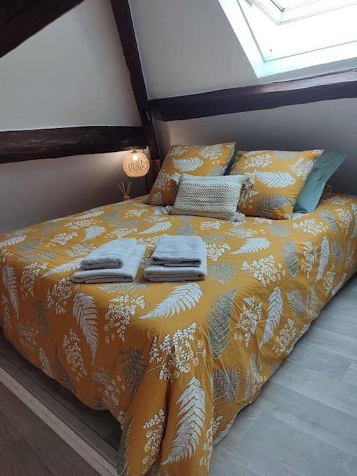 Appartement entier, Studio - Split Level in Crécy-la-Chapelle, Seine-et-Marne