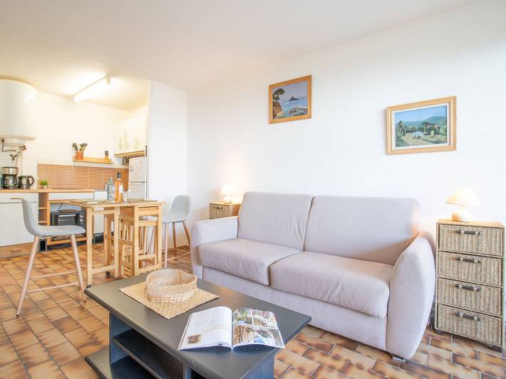 Gîte pour 2 personnes, avec terrasse et jardin dans Saint-Aygulf - 3